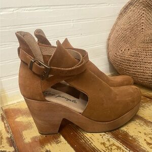 Free People ankle strap clogs